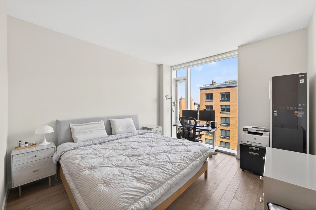 505 West 43rd Street, Unit 14A photo 9