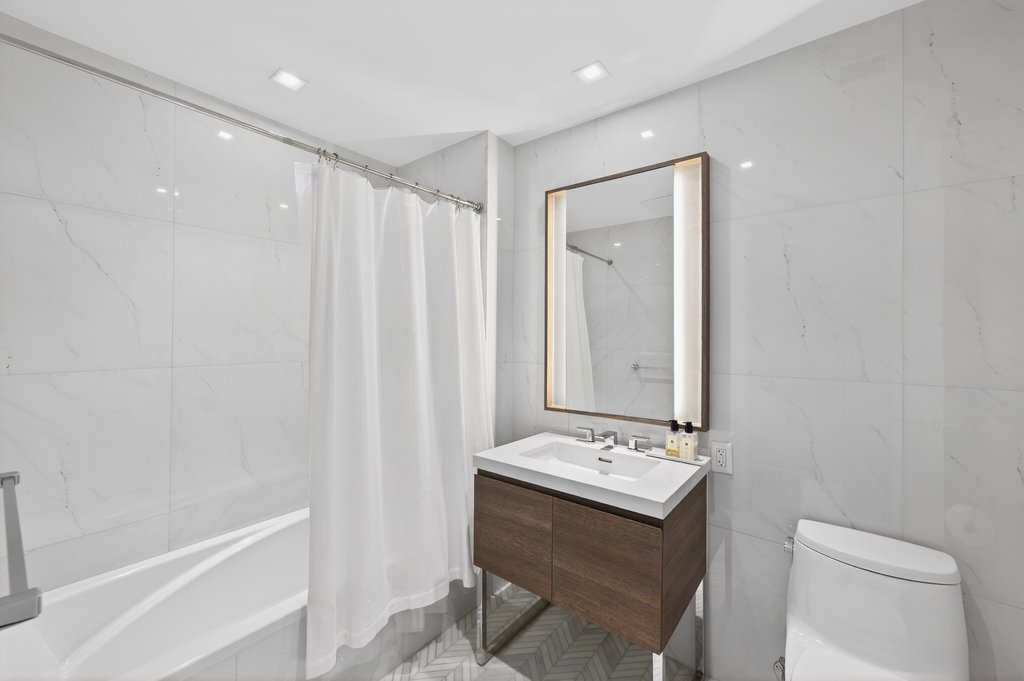505 West 43rd Street, Unit 14A photo 12