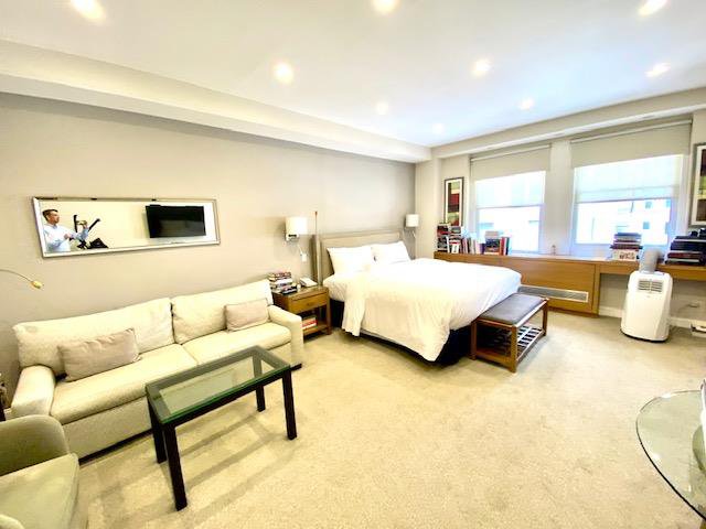 111 East 56th Street, Unit 907