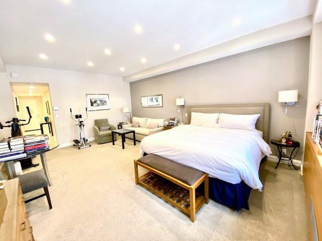 111 East 56th Street, Unit 907 photo 2