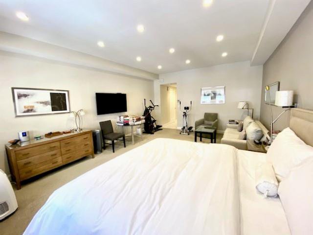 111 East 56th Street, Unit 907 photo 3