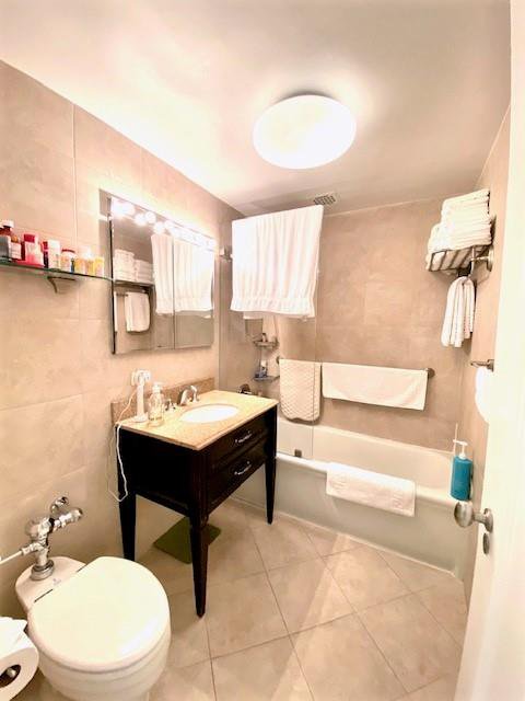 111 East 56th Street, Unit 907 photo 6