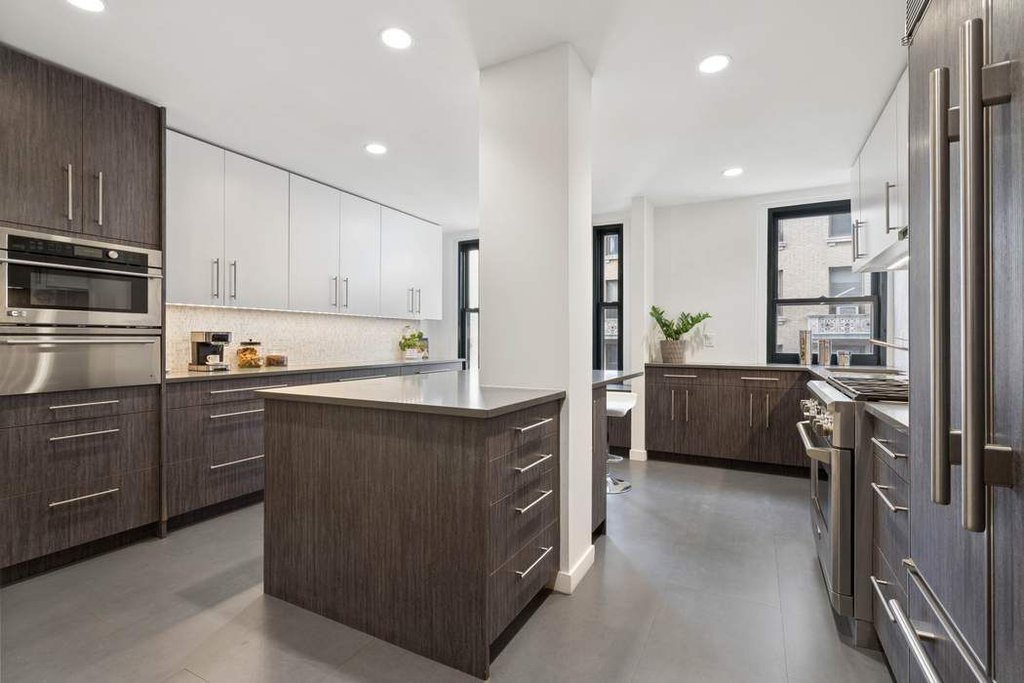 755 West End Avenue, Unit 8A