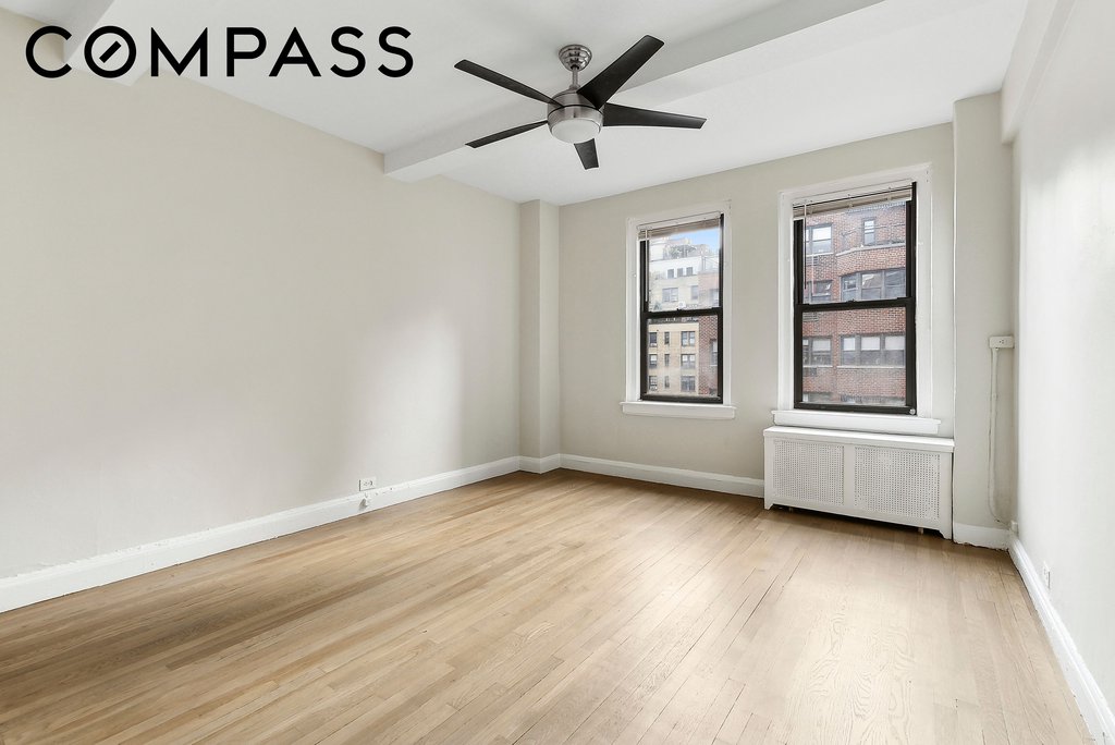 321 East 54th Street, Unit 9B photo 6