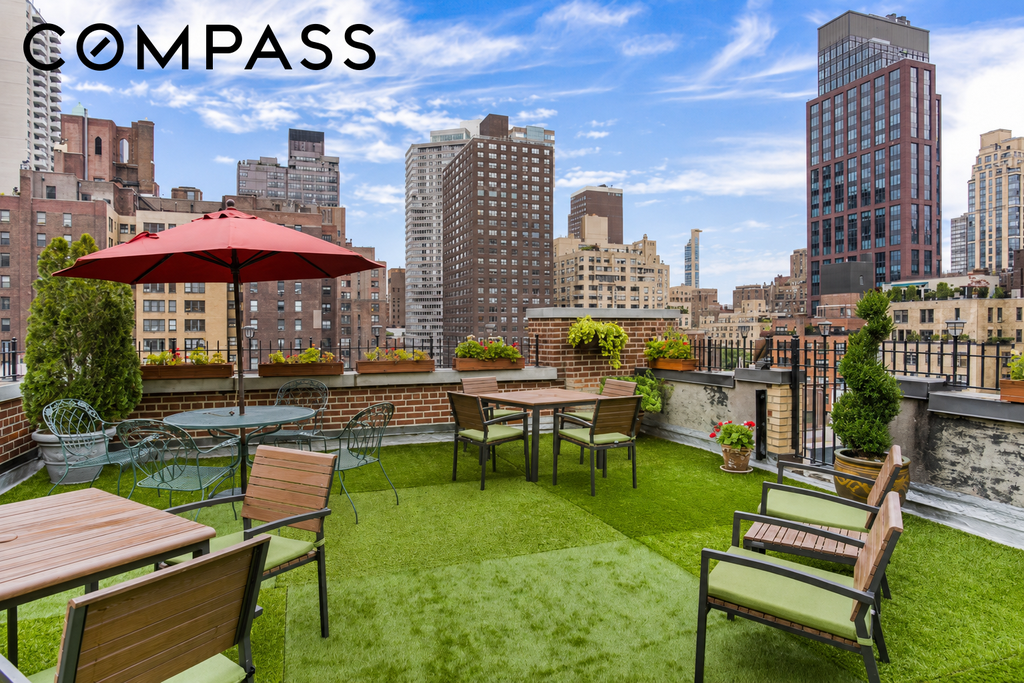 321 East 54th Street, Unit 9B photo 10