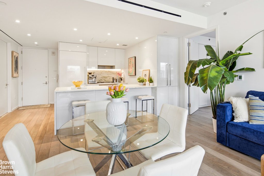 150 East 23rd Street, Unit 14C photo 2