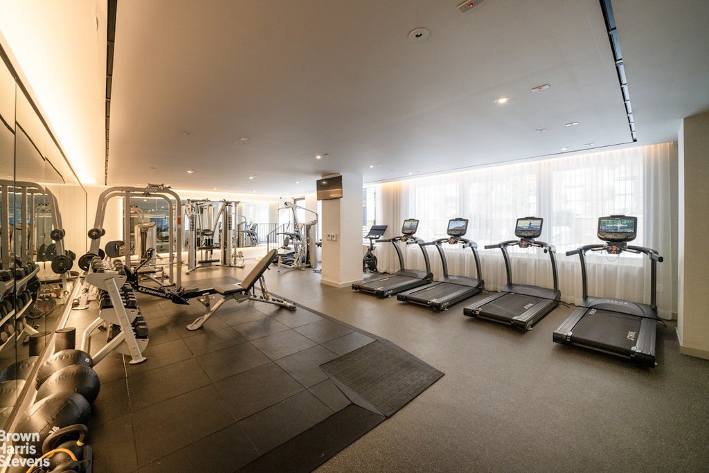 150 East 23rd Street, Unit 14C photo 9