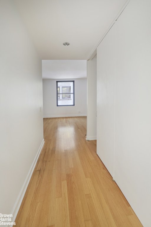 56 Pine Street, Unit 10F photo 8