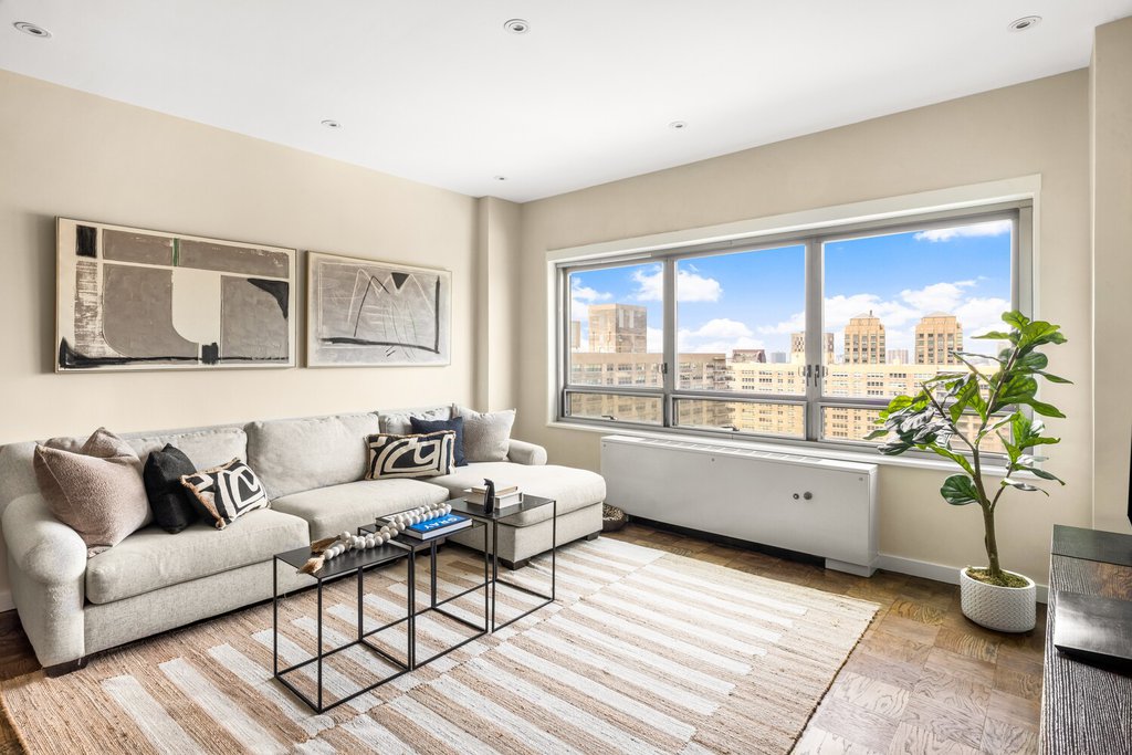 170 West End Avenue, Unit 30J photo 4