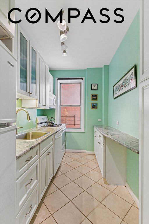 680 West 204th Street, Unit 4F photo 8