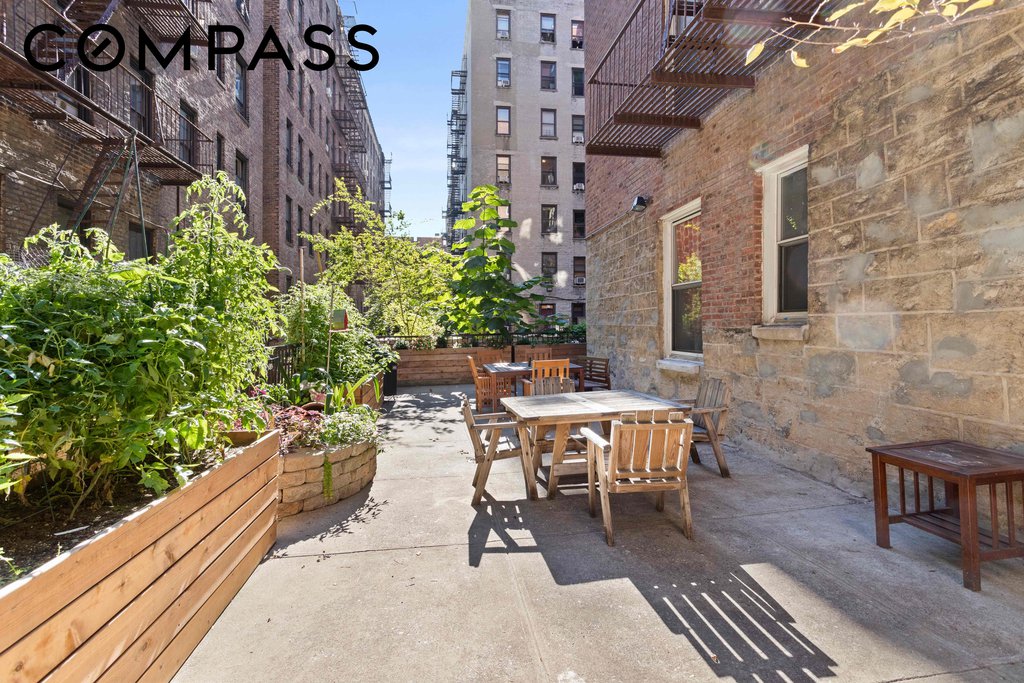 680 West 204th Street, Unit 4F photo 15