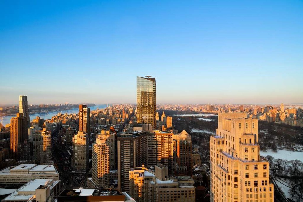 80 Columbus Circle, Unit NT73B photo 2