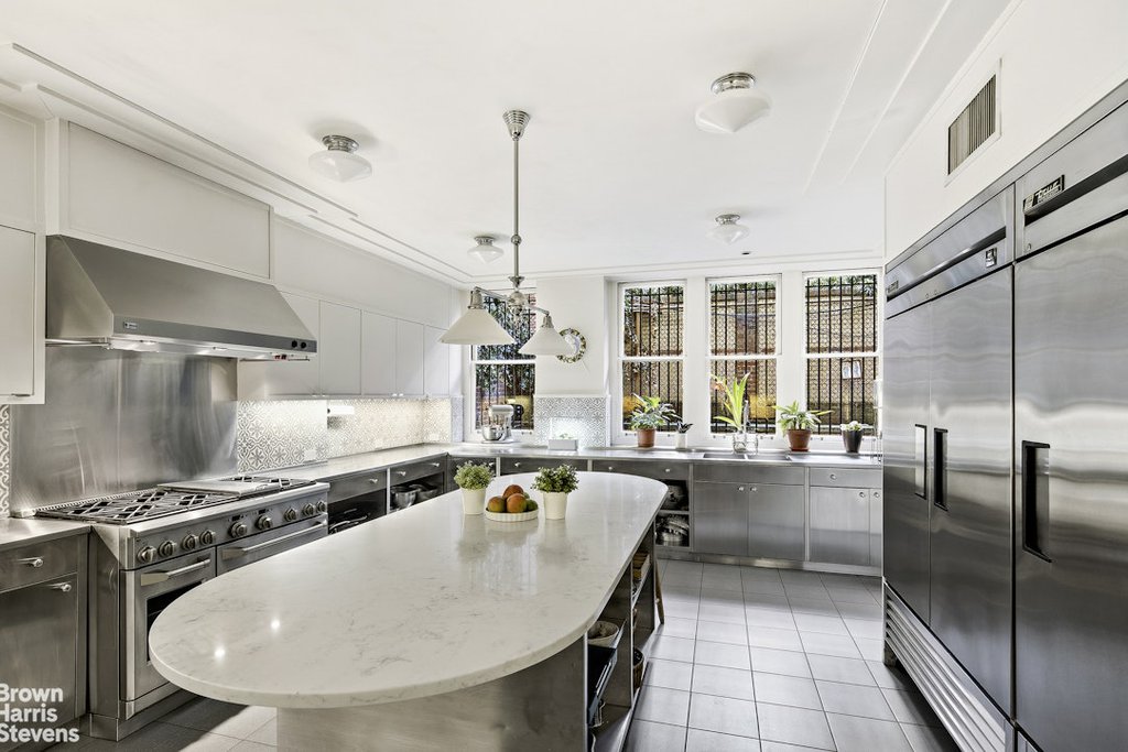 117 East 70th Street – For Sale photo 27