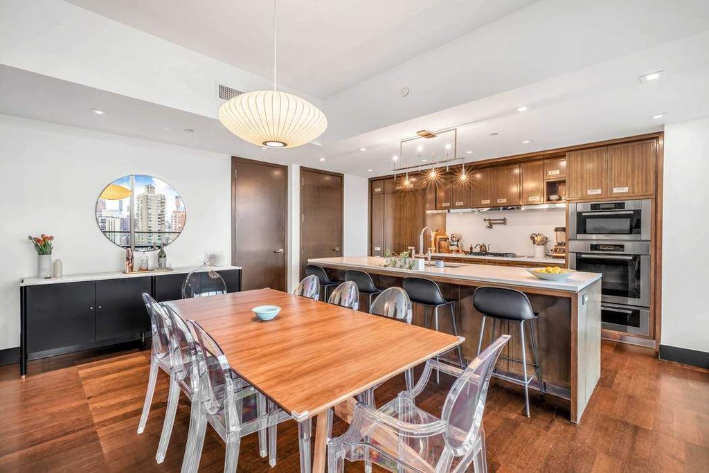 151 East 85th Street, Unit 19G photo 2