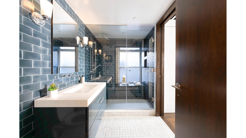 347 West Broadway, Unit 6 photo 13