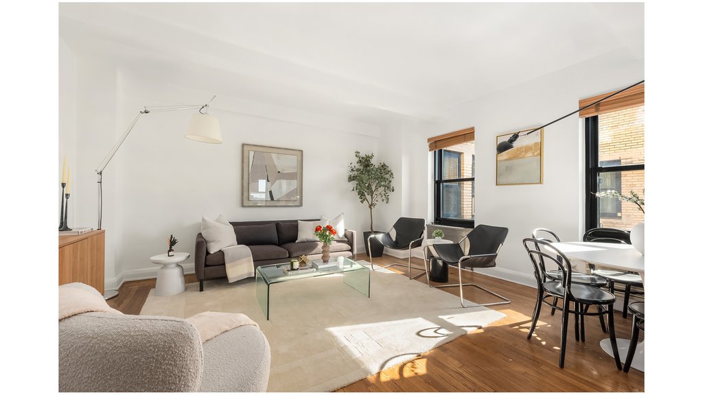300 West 23rd Street, Unit 14M