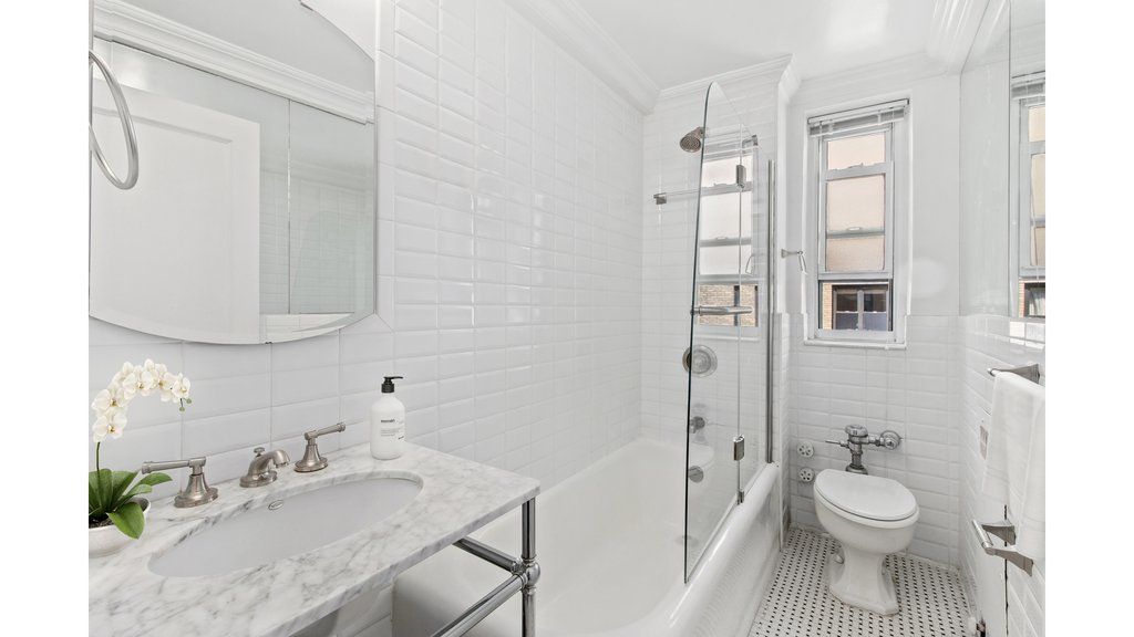 433 East 51st Street, Unit 9DE photo 9