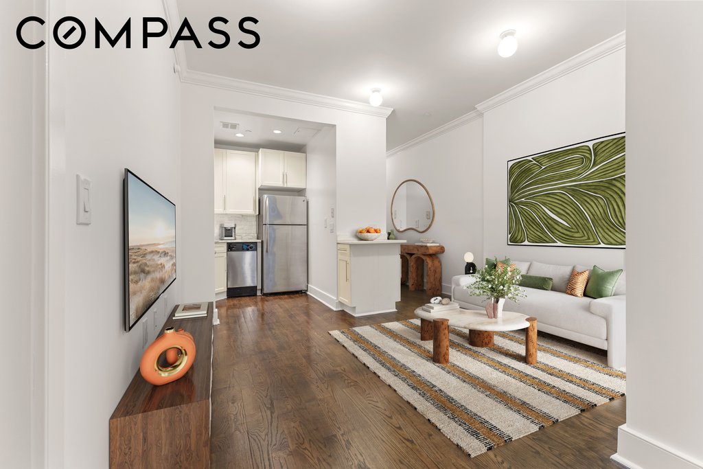 555 Lenox Avenue, Unit 4B photo 2