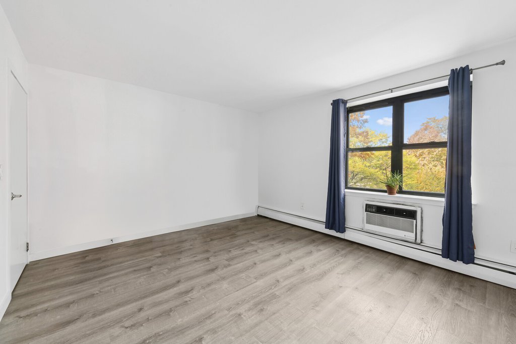 1919 Madison Avenue, Unit 317 photo 8