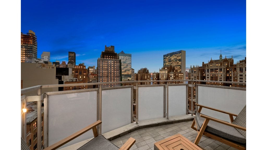 300 East 40th Street, Unit 27B photo 7