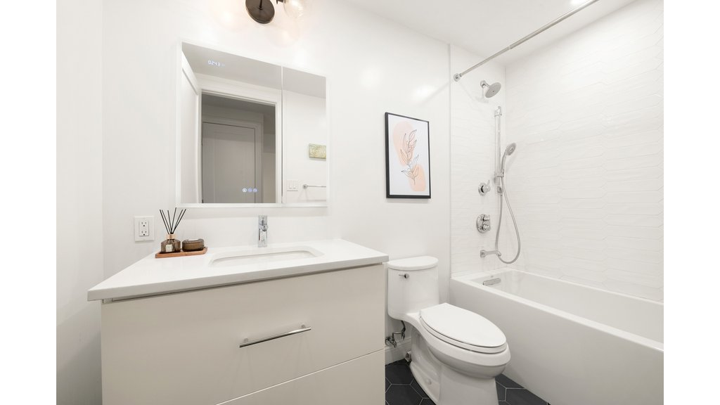 300 East 40th Street, Unit 27B photo 15