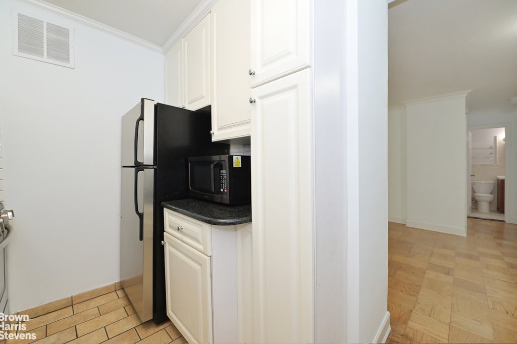 235 East 87th Street, Unit 4B photo 12