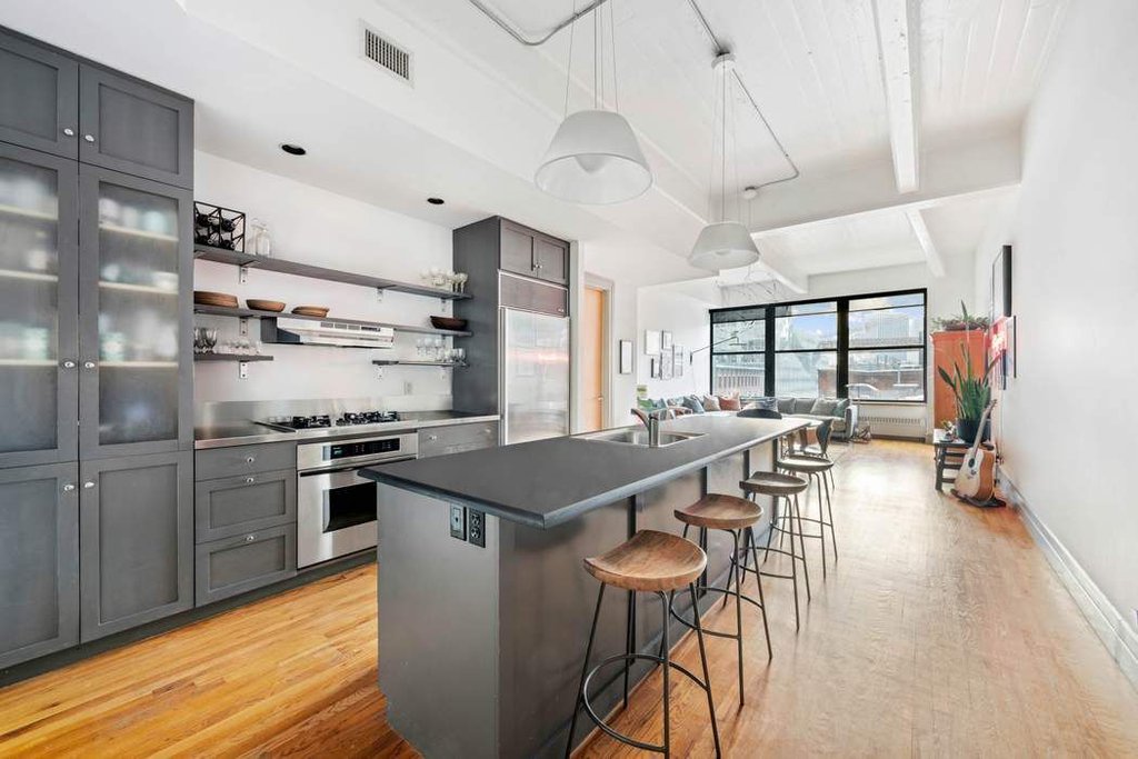 1 Main Street, Unit 4K