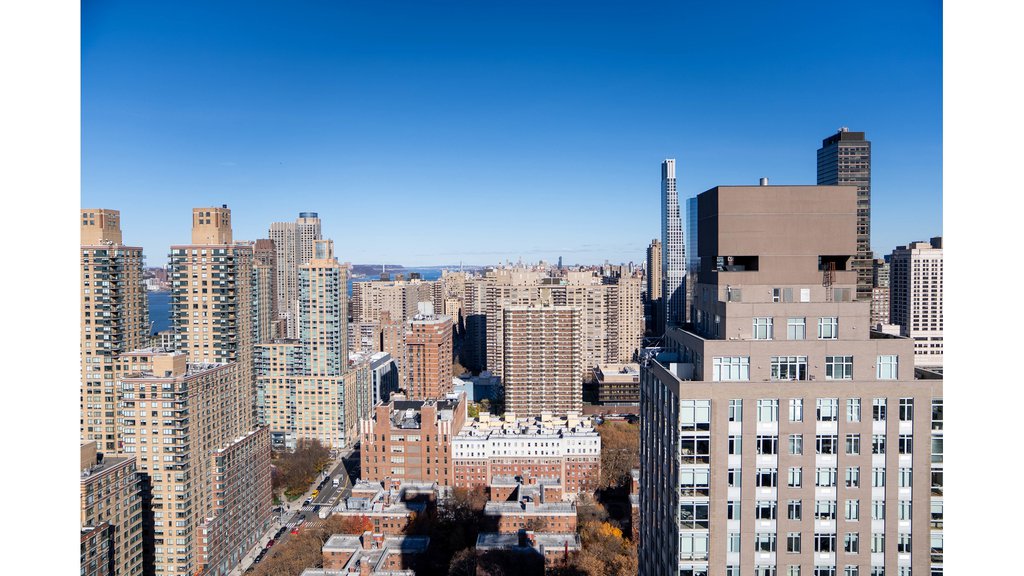 555 West 59th Street, Unit PHC photo 7