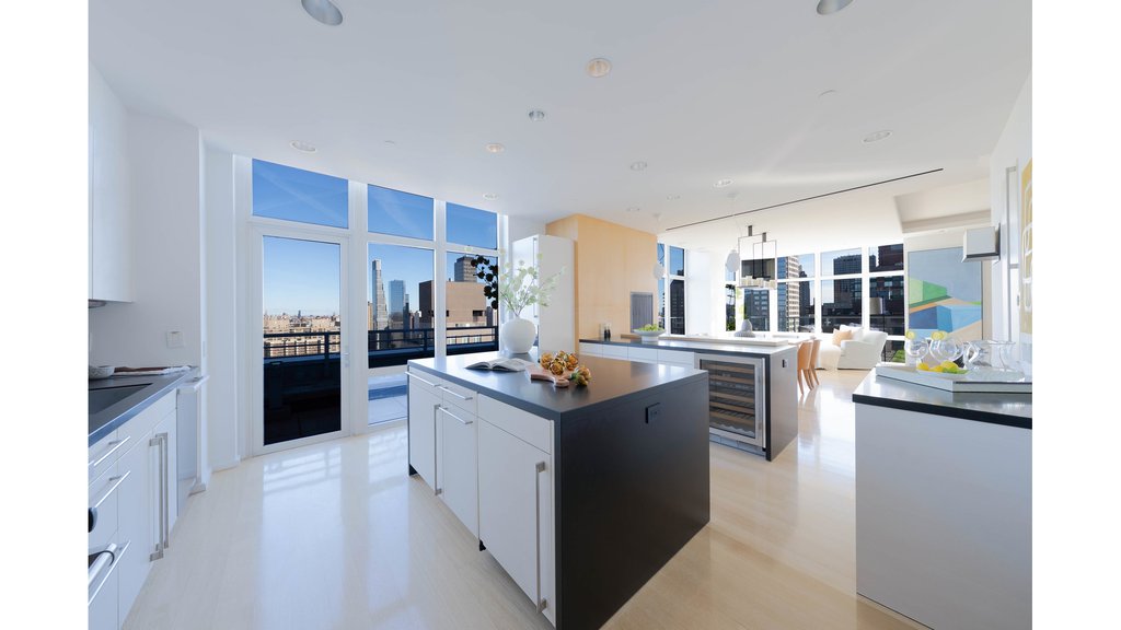 555 West 59th Street, Unit PHC photo 14