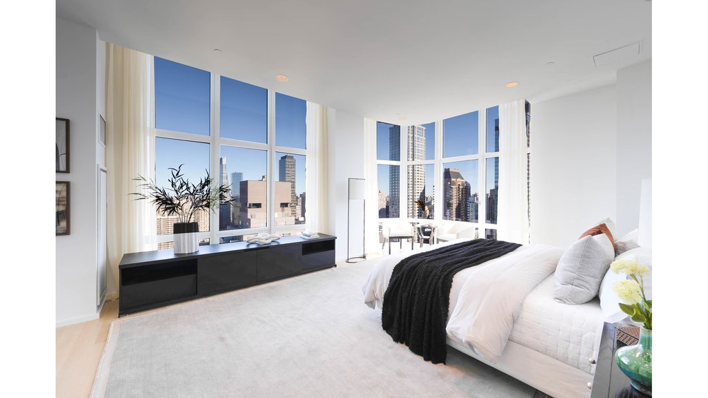 555 West 59th Street, Unit PHC photo 16