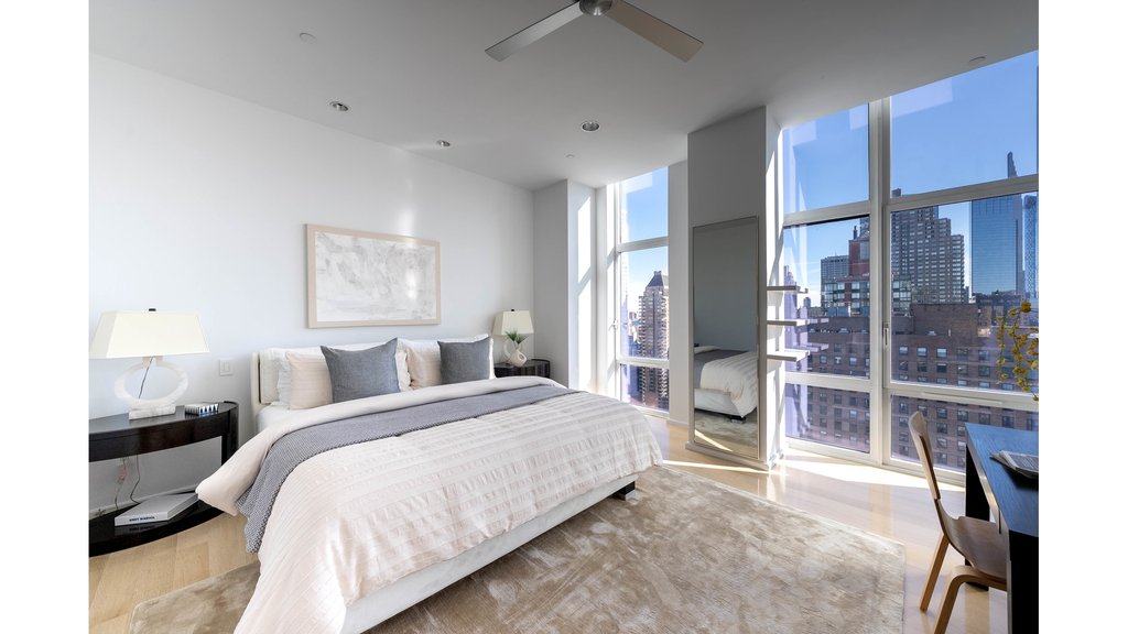 555 West 59th Street, Unit PHC photo 20