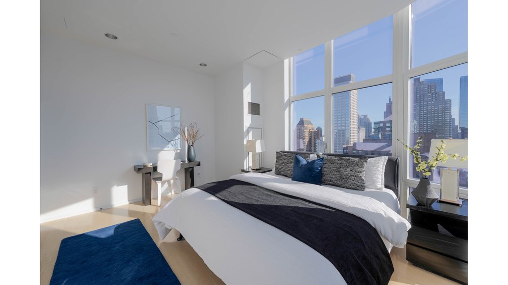 555 West 59th Street, Unit PHC photo 21