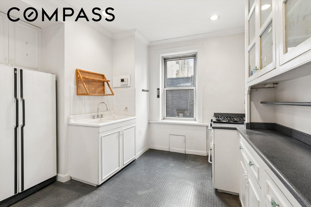 17 East 97th Street, Unit 5A photo 7