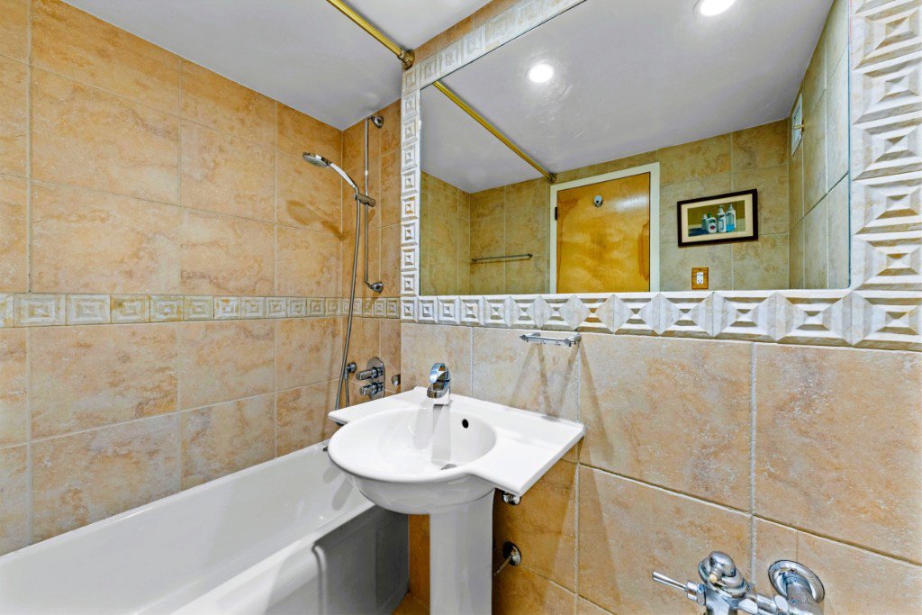 174 East 74th Street, Unit 14C photo 10