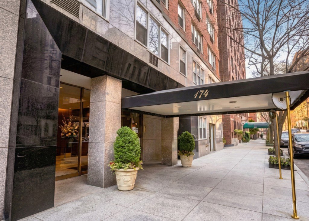 174 East 74th Street, Unit 14C photo 12