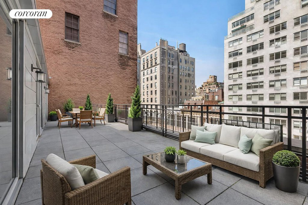 40 East 72nd Street, Unit PH photo 5