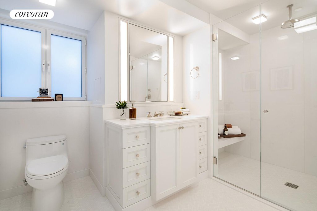 40 East 72nd Street, Unit PH photo 16