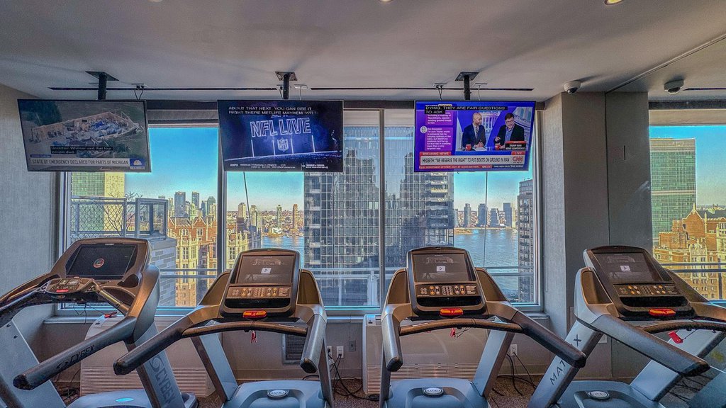 300 East 40th Street, Unit 12E photo 10
