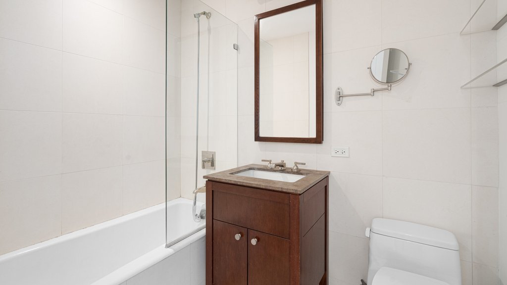 80 Riverside Boulevard, Unit 7A photo 11