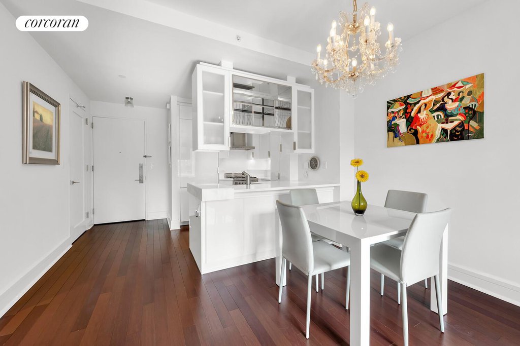 60 Riverside Boulevard, Unit 1806 photo 2