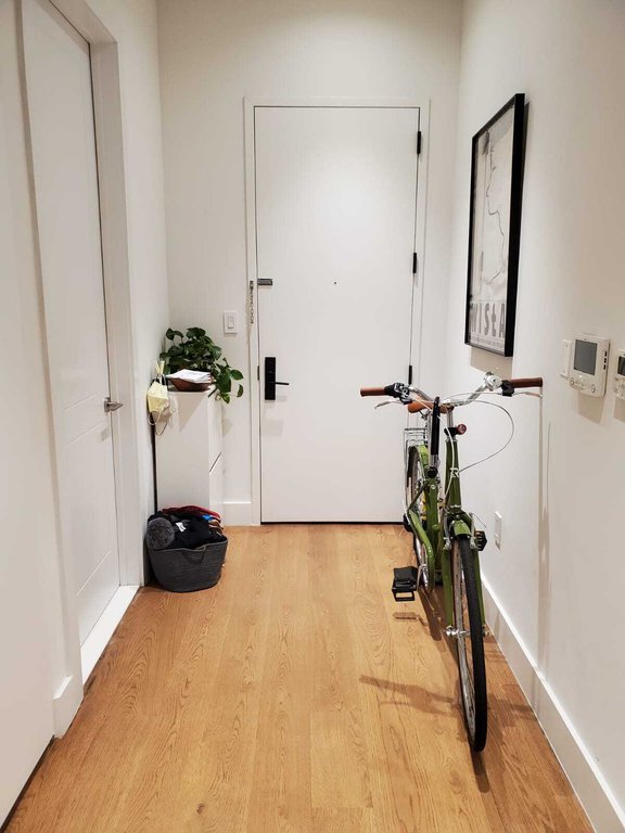 679 Franklin Avenue, Unit 202