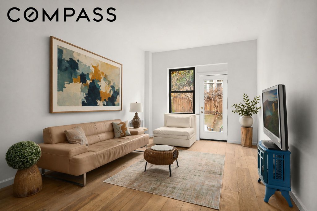 240 East 32nd Street, Unit 1A photo 2