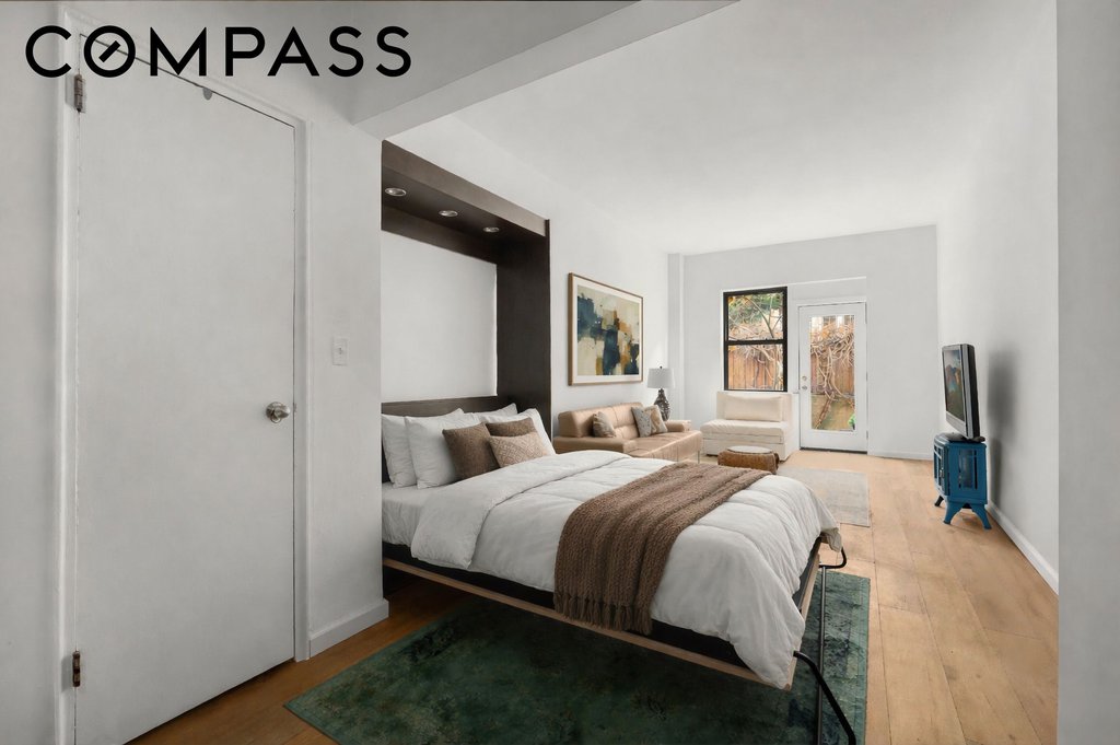 240 East 32nd Street, Unit 1A photo 3