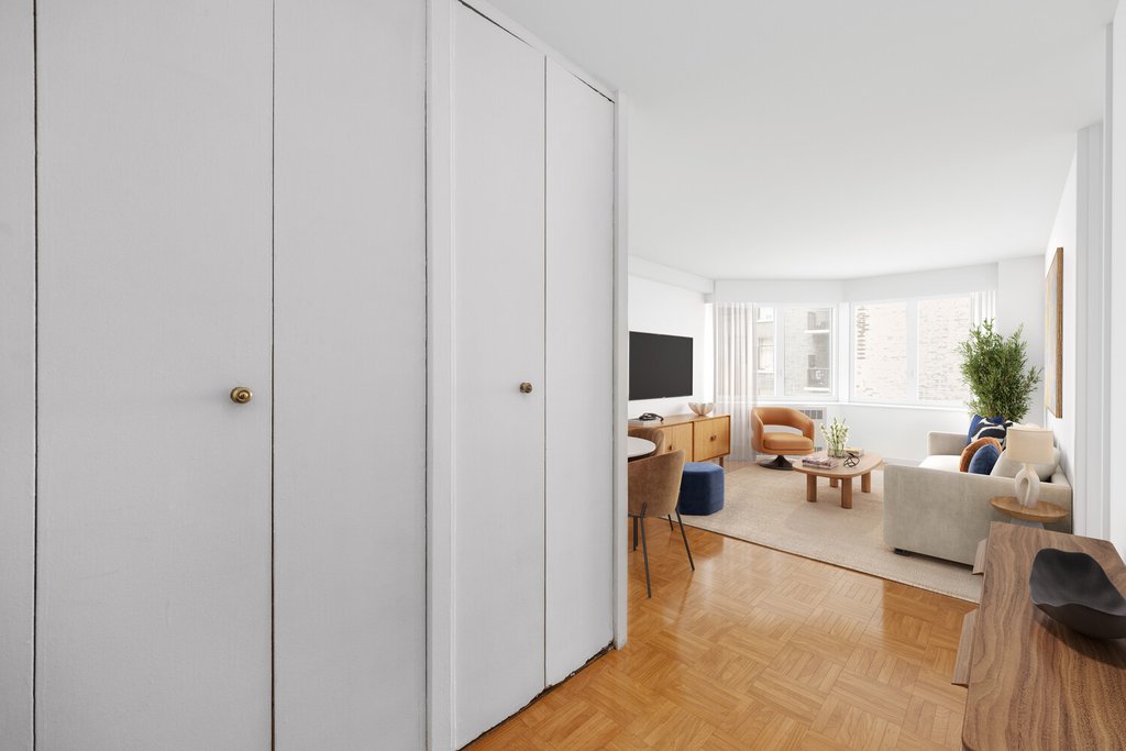 301 East 22nd Street, Unit 5V photo 9