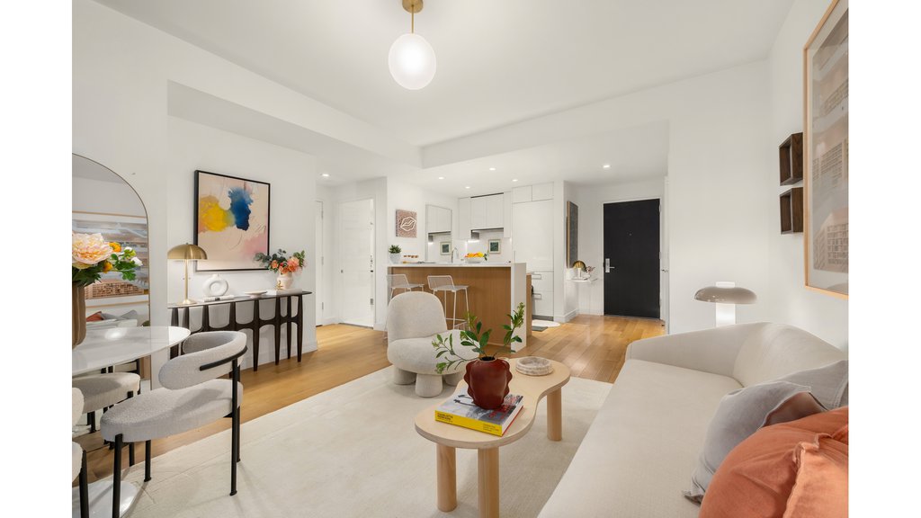 230 East 20th Street, Unit 13 photo 2