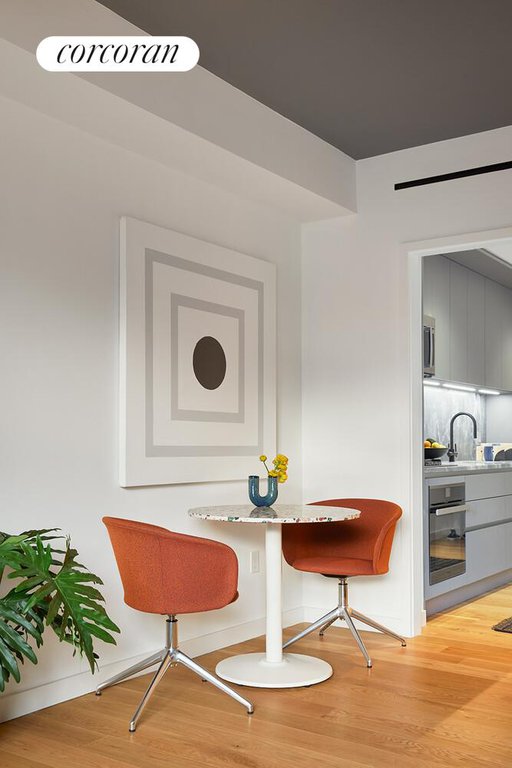547 West 47th Street, Unit 315 photo 3