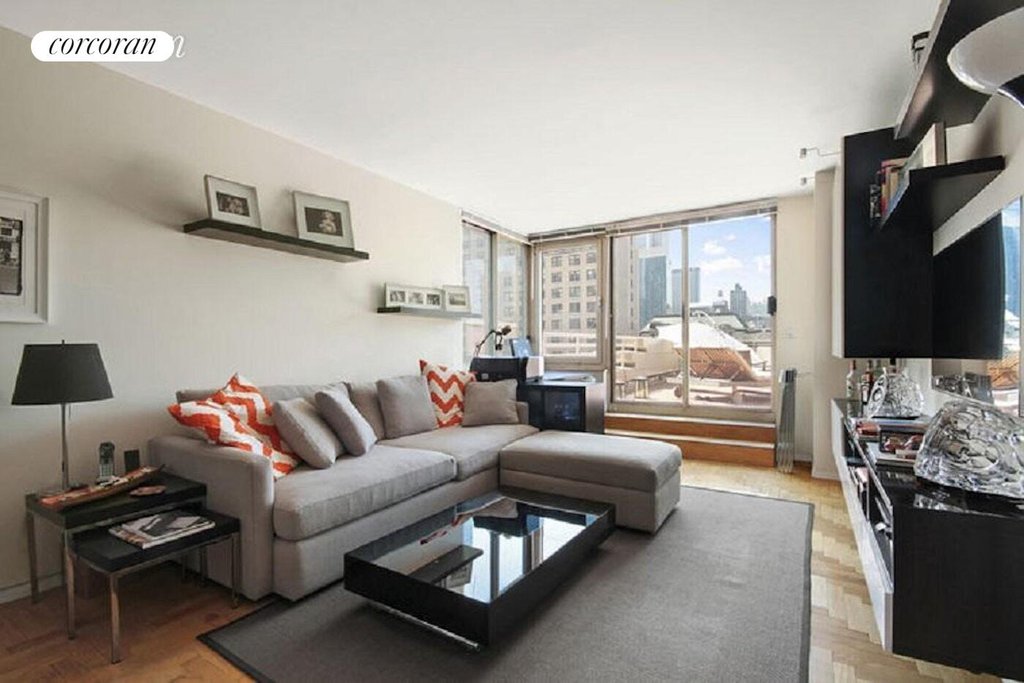 350 West 50th Street, Unit 7C photo 2