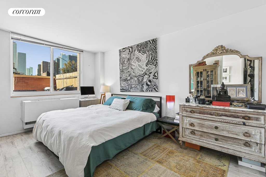 350 West 50th Street, Unit 7C photo 3