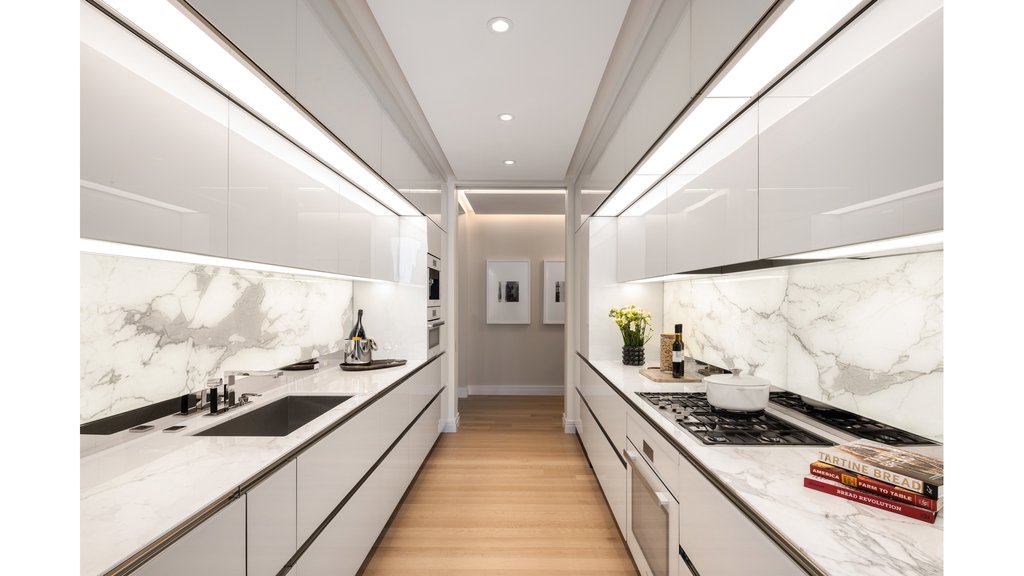 53 West 53rd Street, Unit 26B photo 3