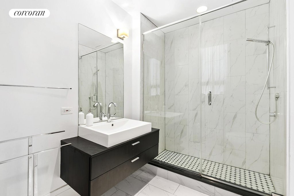 50 Pine Street, Unit 12PHN photo 4